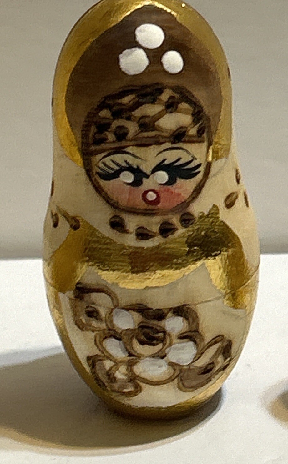 Vintage Russian Matryoshka Wooden Nesting Doll Hand Painted Gold Leaf trim B-10