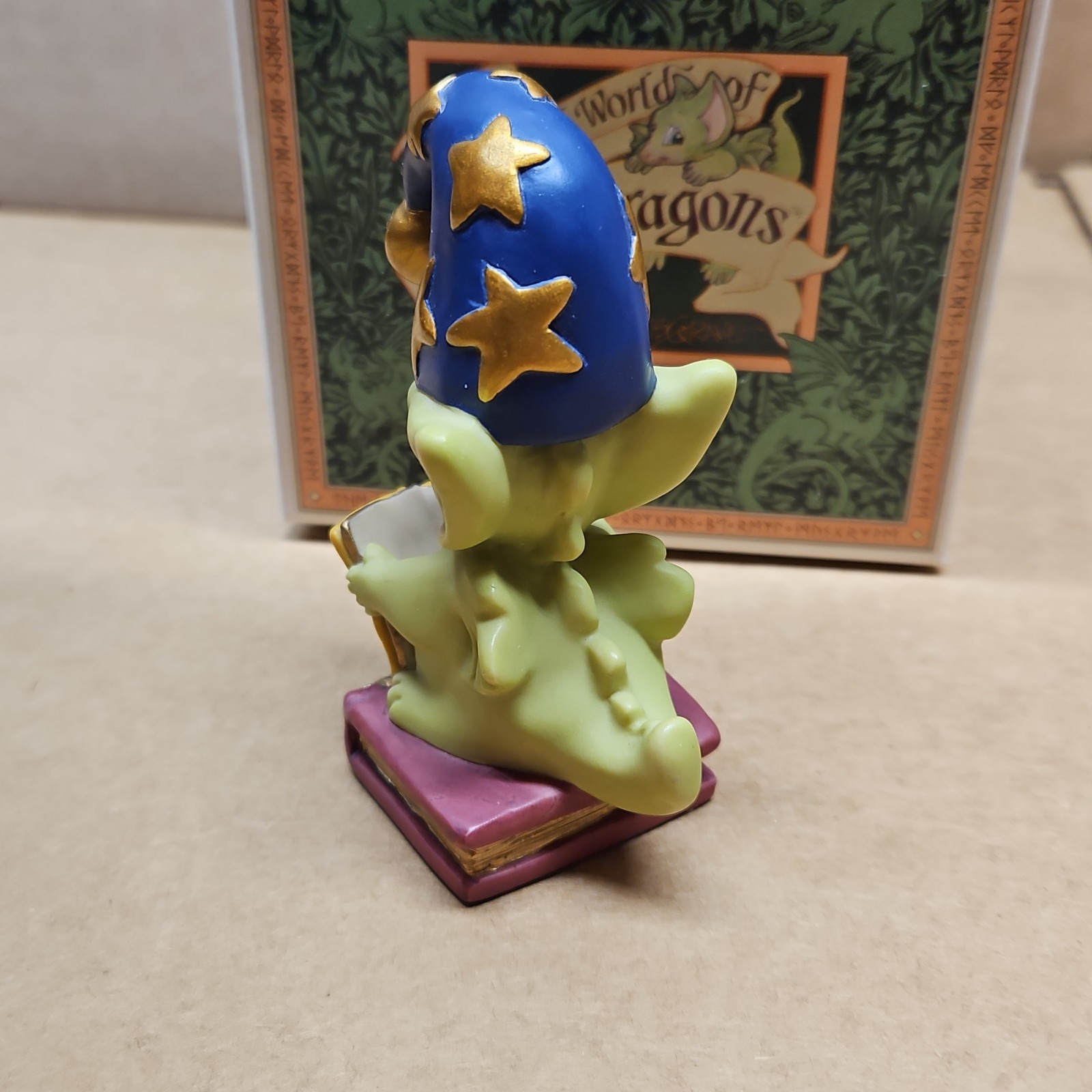 Pocket Dragons Magic Reading Hat Dragon Figurine Box Whimsical Real Musgrave