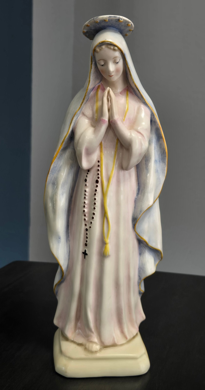 Vintage Goebel Madonna Virgin Mary Figurine TMK-2 Full Bee Germany 10.75″ Rosary