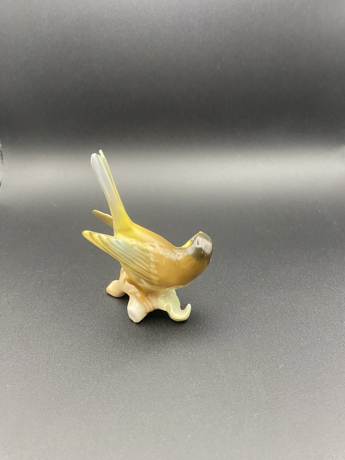 Hutschenreuther Germany Porcelain Bird Figurine Vintage HR Mark