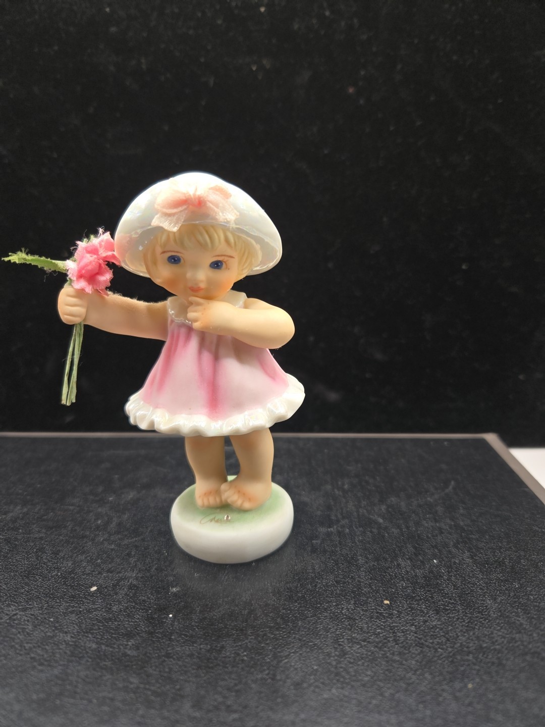 Marie Inc Little Miracles “Love You Bunches” 4 Inches Tall Figurine