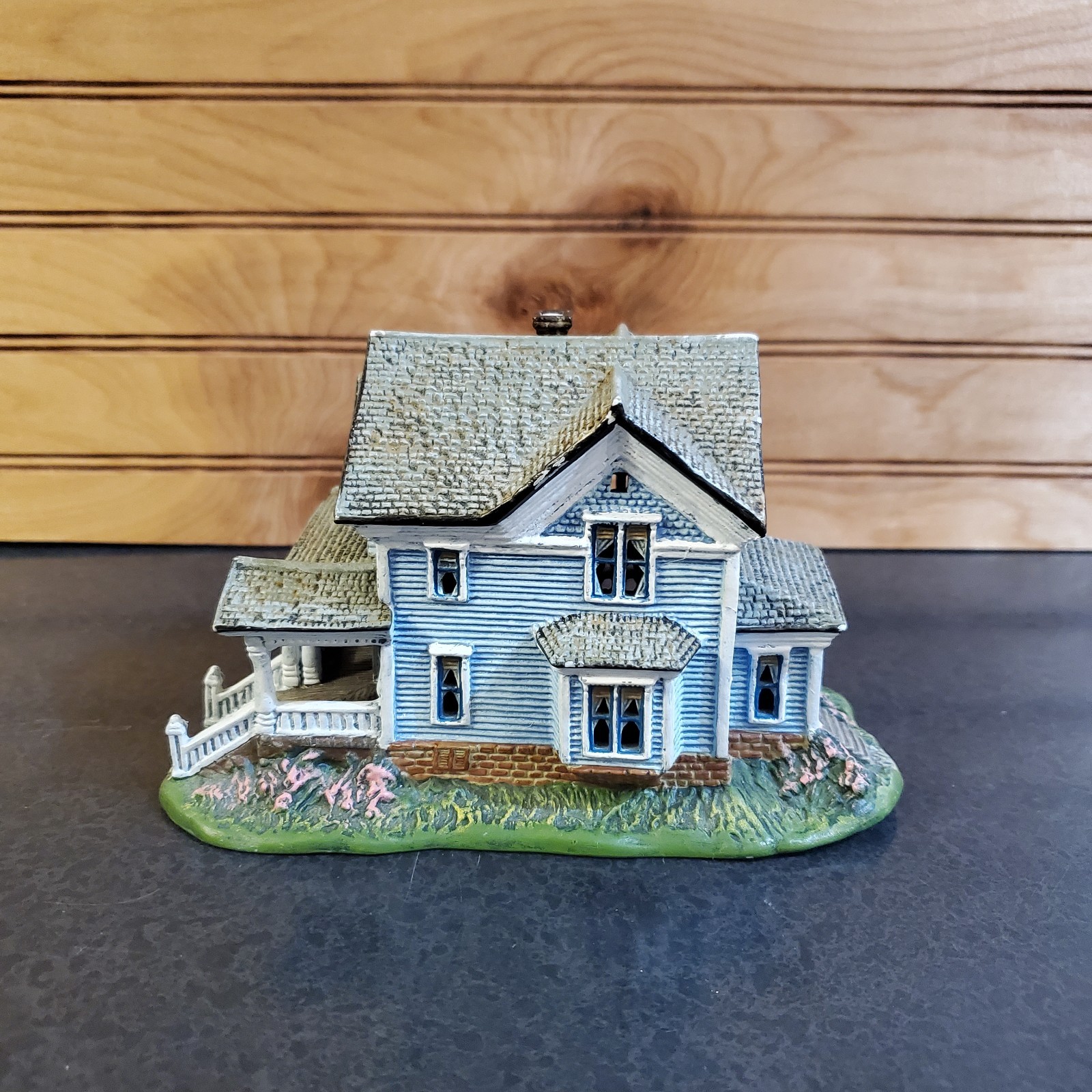 Lang & Wise – Corner Porch House -Villages of the Four Seasons- Summer homestead