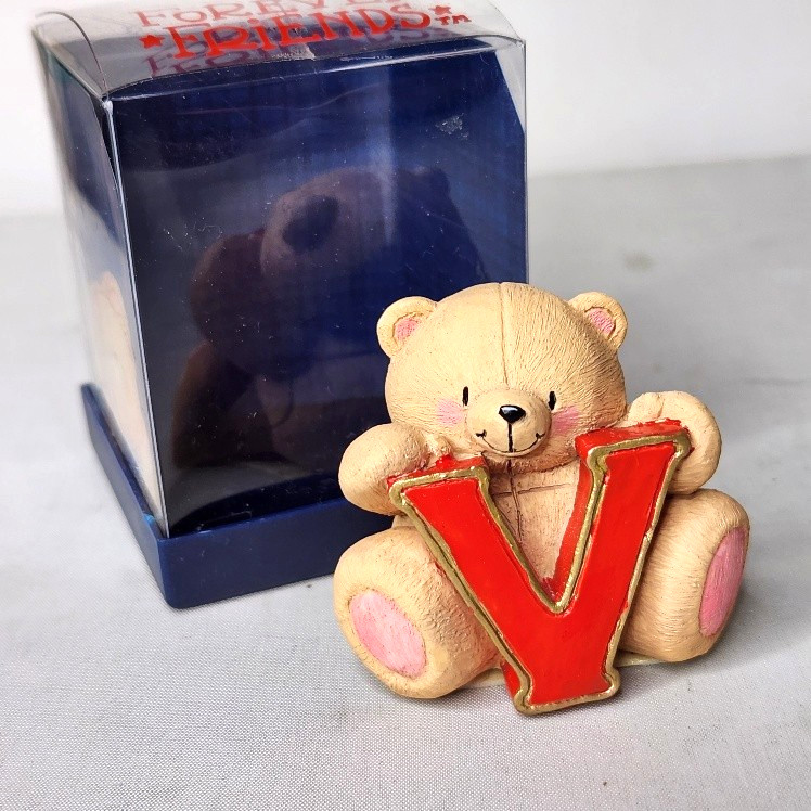 Andrew Brownsword Forever Friends Bear w/Letter V Hallmark Figurine in Box #1294