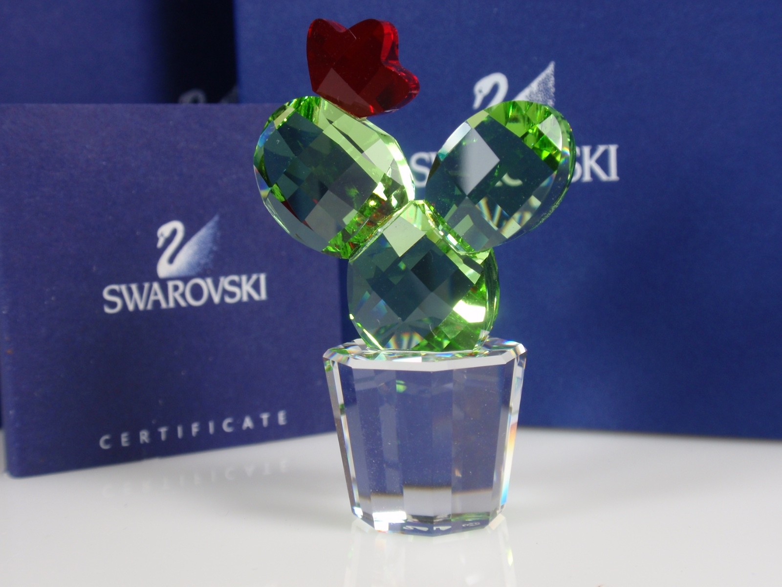 Swarovski Crystal Cactus Retired 2008 MIB #853406