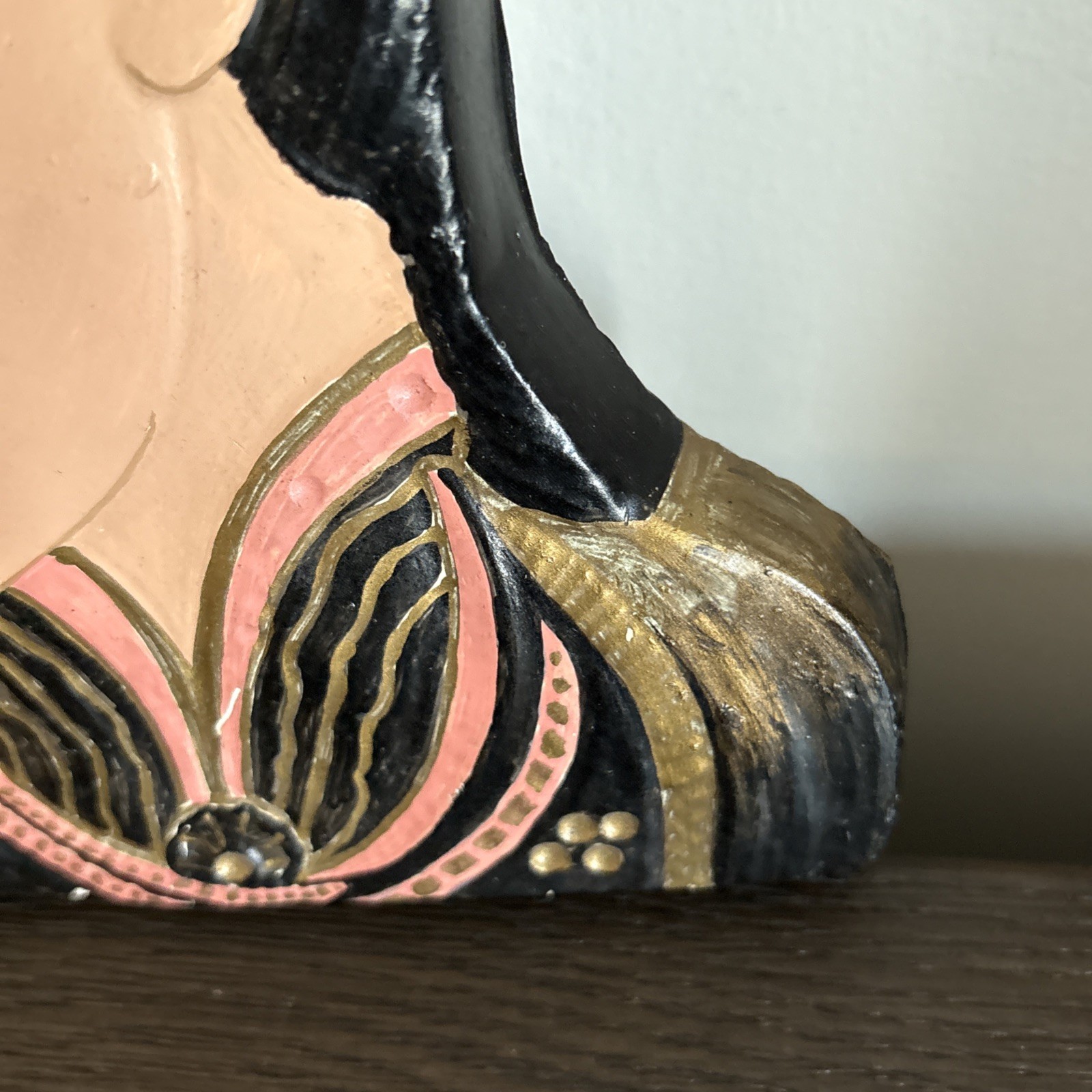 Vintage MCM 1950’s Asian Thai Couple Chalkware Busts Wall Decor Retro Hanging