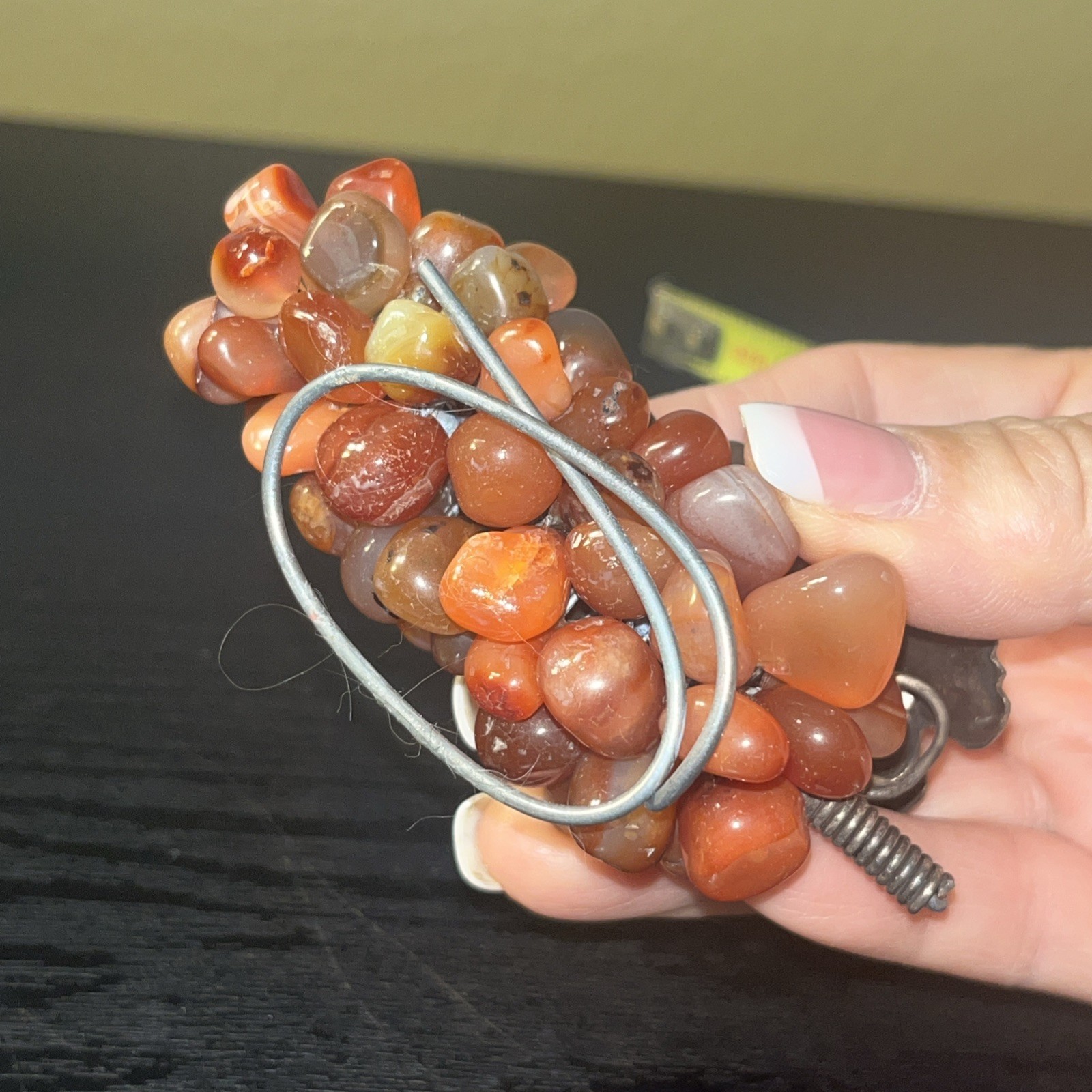 VTG Carnelian Agate Tumbled Stone Grape Cluster & Metal Leaf Fruit Figurine 3.5″