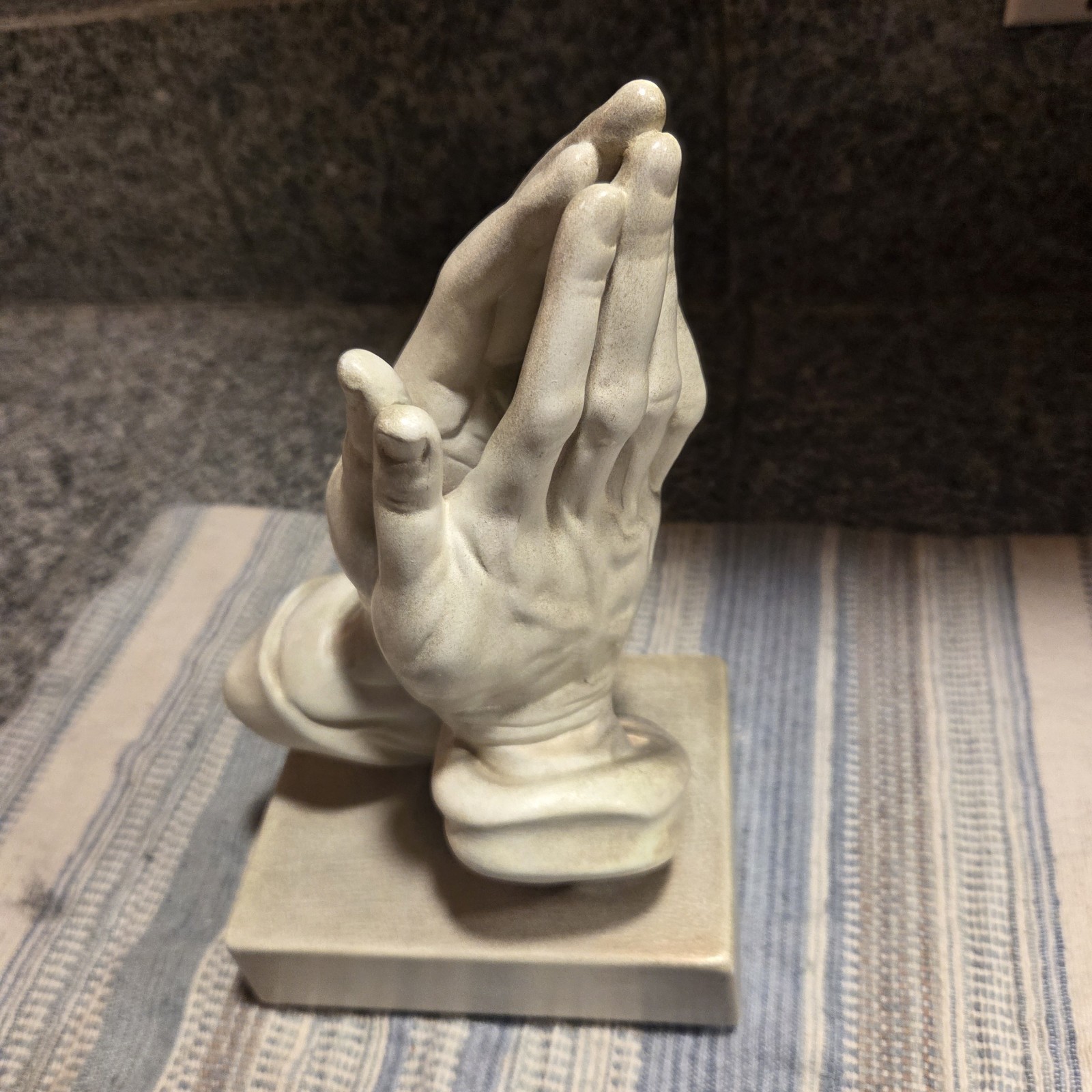 Vintage 1968 Atlantic Mold Praying Hands Ceramic Figurine – Hand Painted