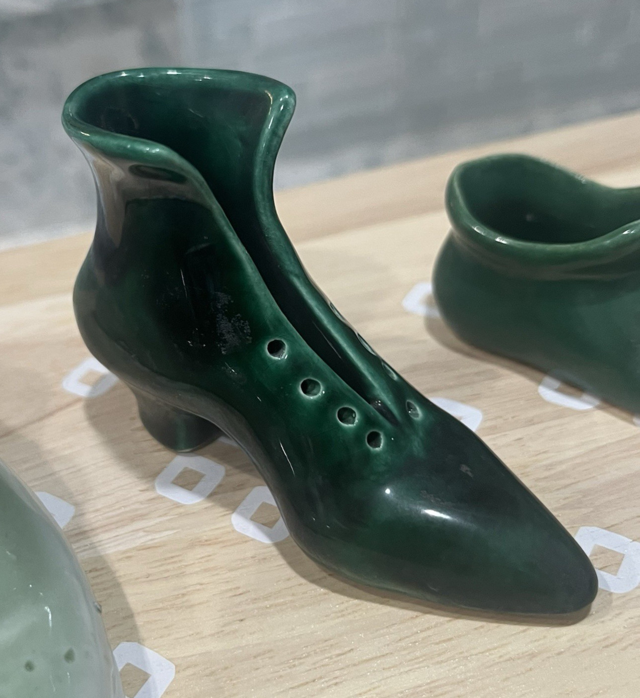 Lot of 3 Vintage Decor Pottery Ceramic Shoes- Green – Boot/Elf/Cobbler -L@@K!