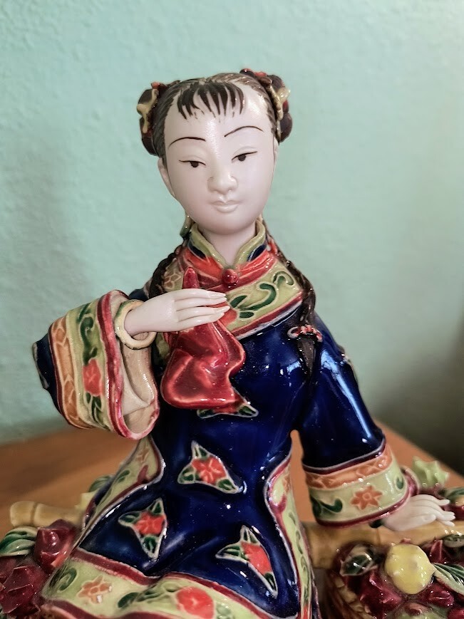 Vintage Hand-Painted Asian Woman Figurine-very heavy & elegant!