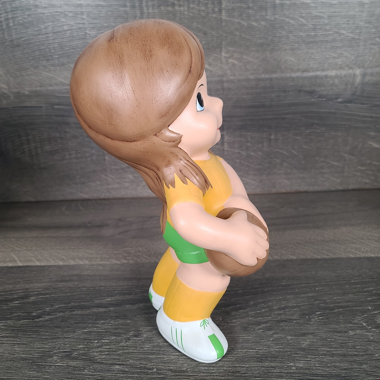 Vintage 1970’s Atlantic Mold Co Ceramic Basketball Players Boys and Girl