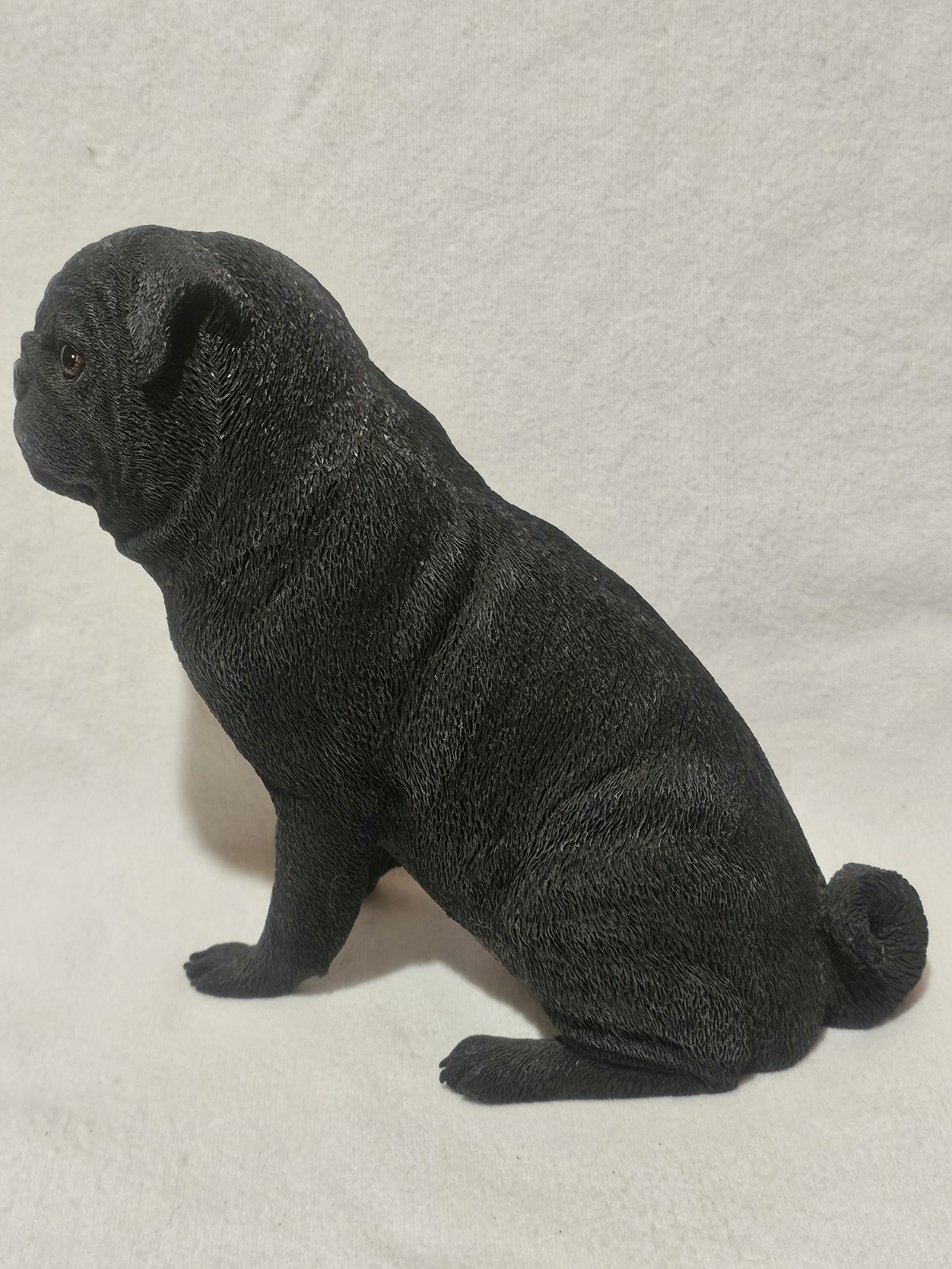 Adorable Danbury Mint “Pug Pal” Sitting Black Dog Puppy 8.5″ Figurine Statue