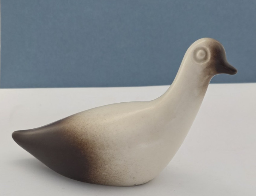 MCM Howard Pierce Porcelain Dove Figurine Signed Cream Brown 4.5” x 8”