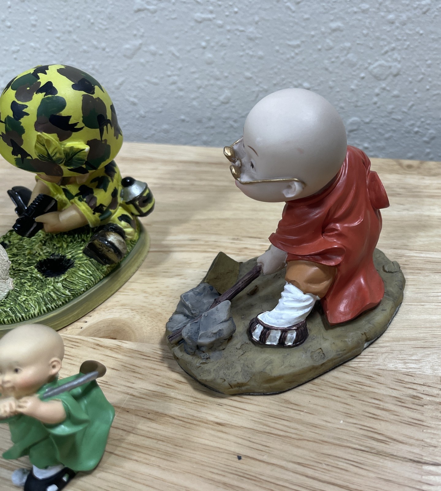 Vintage Chinese Asian Kung Fu Baby Boy Monk – Figurines – Resin – Lot Of 4
