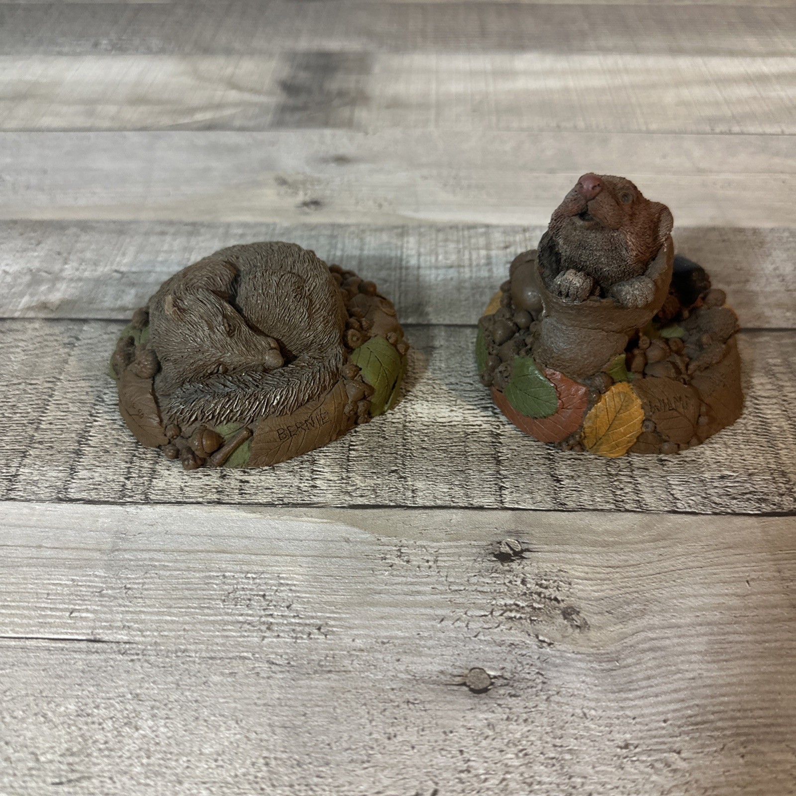 Set of 2 Tim Wolfe Cairn Studio Retired Figurines Wilma 42 & Bernie 14