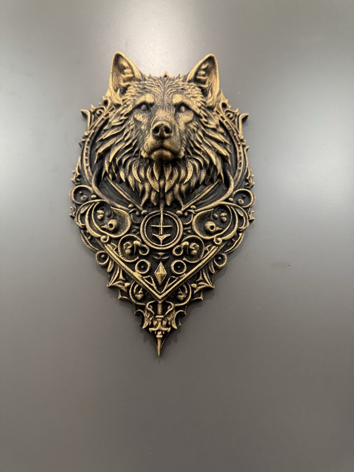 Hand Painted Gothic Wolf Wall Plaque Decorative Wolf Head Wall Art Home Decor