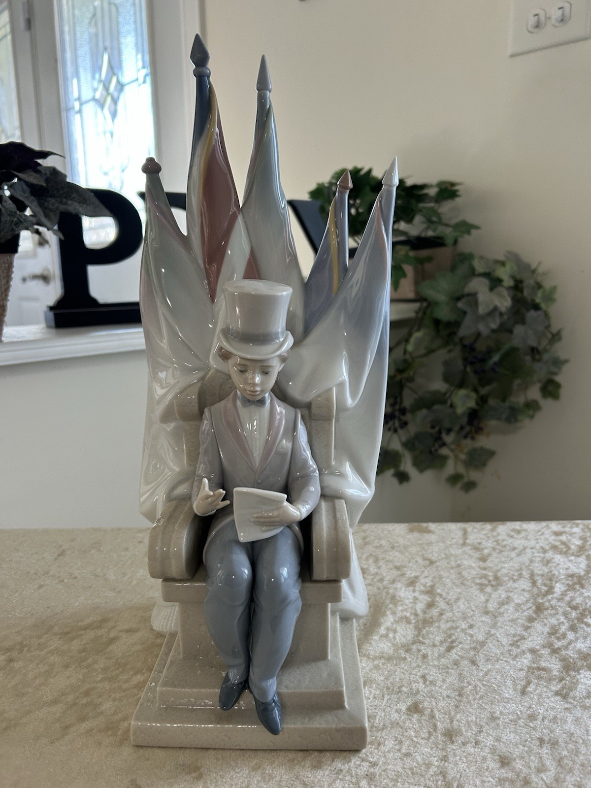 Lladro For A Better World #6186 Mint Condition Fast Shipping!!!