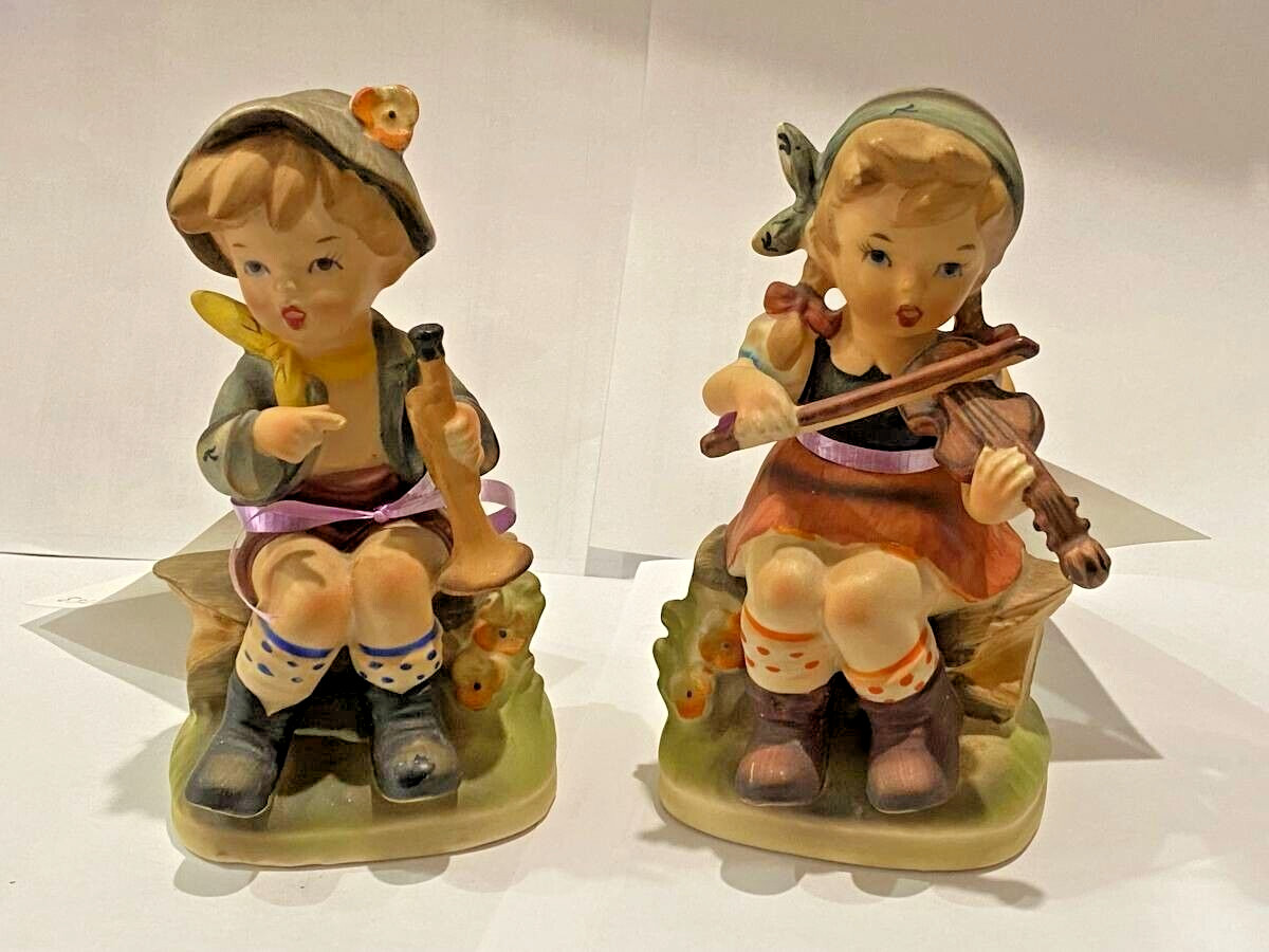 Vintage Set of 2 Napcoware Figurines Japan C7363 With instruments