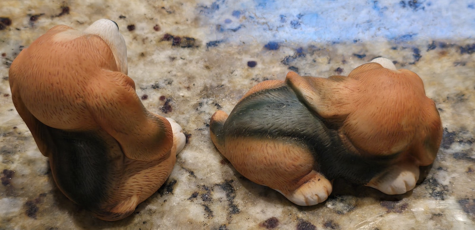 3″ Dogs Home Interiors Homco 1407 Bassett Hound Puppy Dog Figurines Set of 3