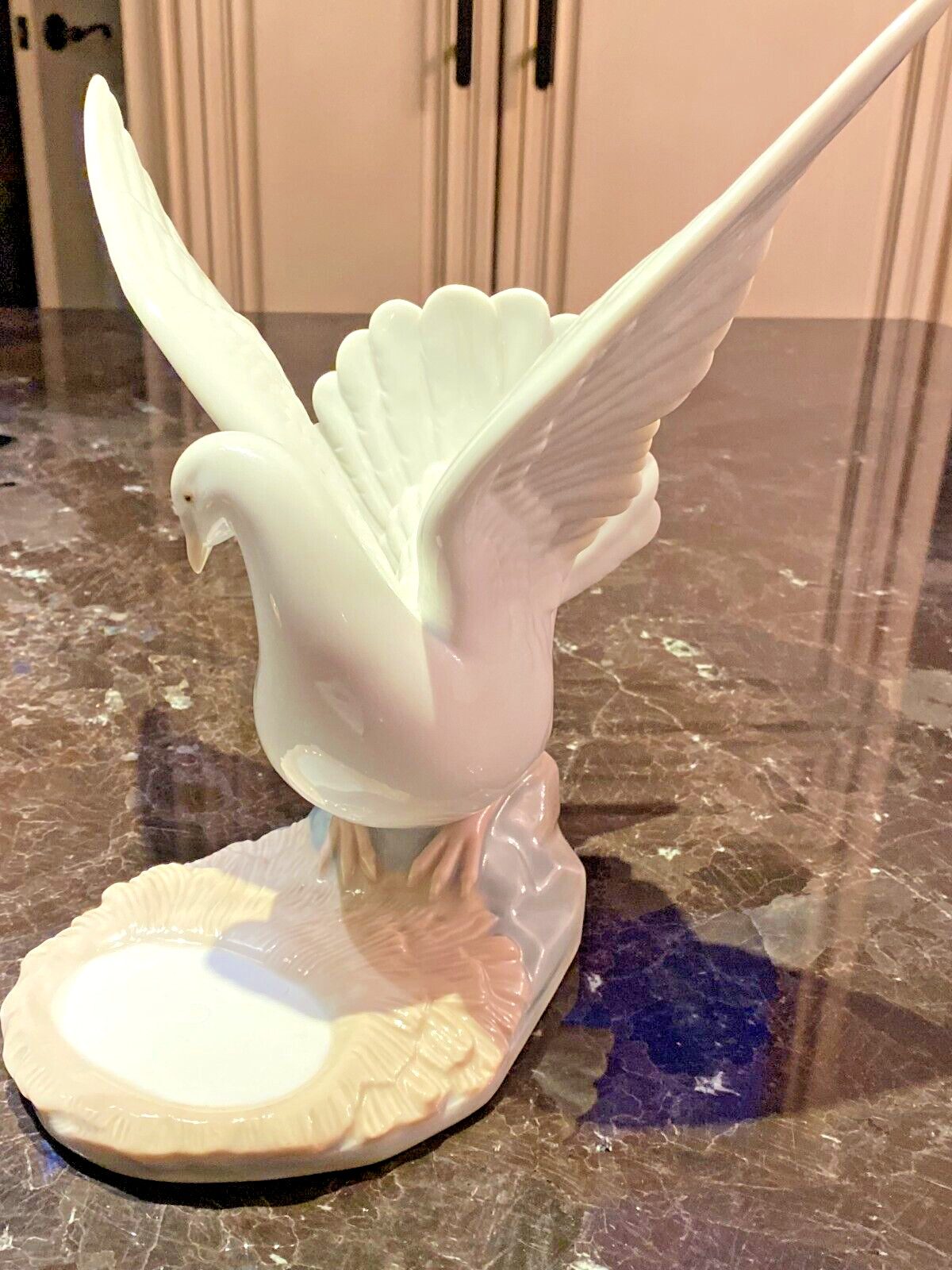 Exquisite Vintage LLADRO Porcelain DOVE Figurine #6291, 9-1/4″H, MINT CONDITION!