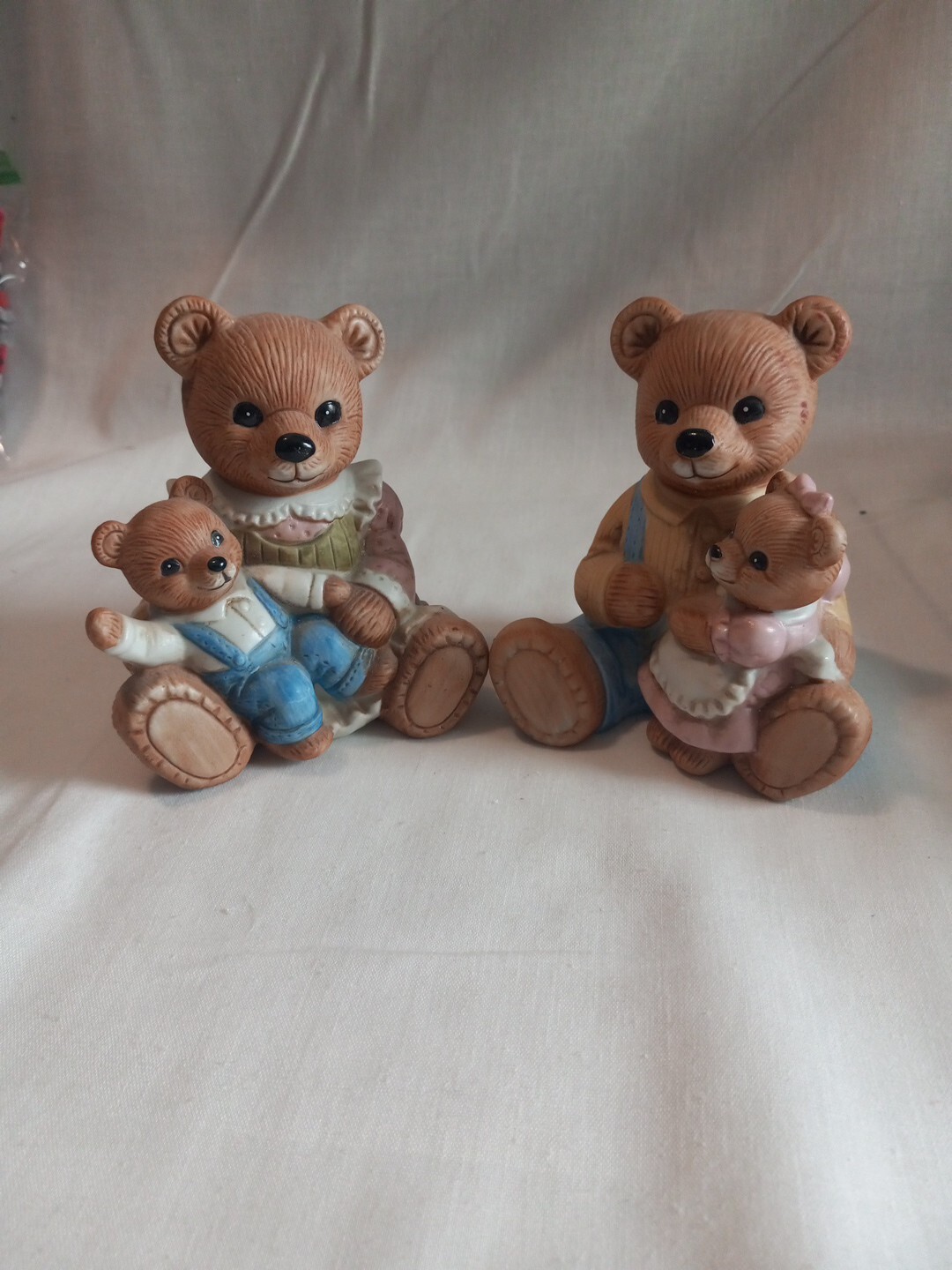 Vtg. Pair Homco Porcelain Bear Figurines Mom Dad Children Family 3.5-4 In Tall