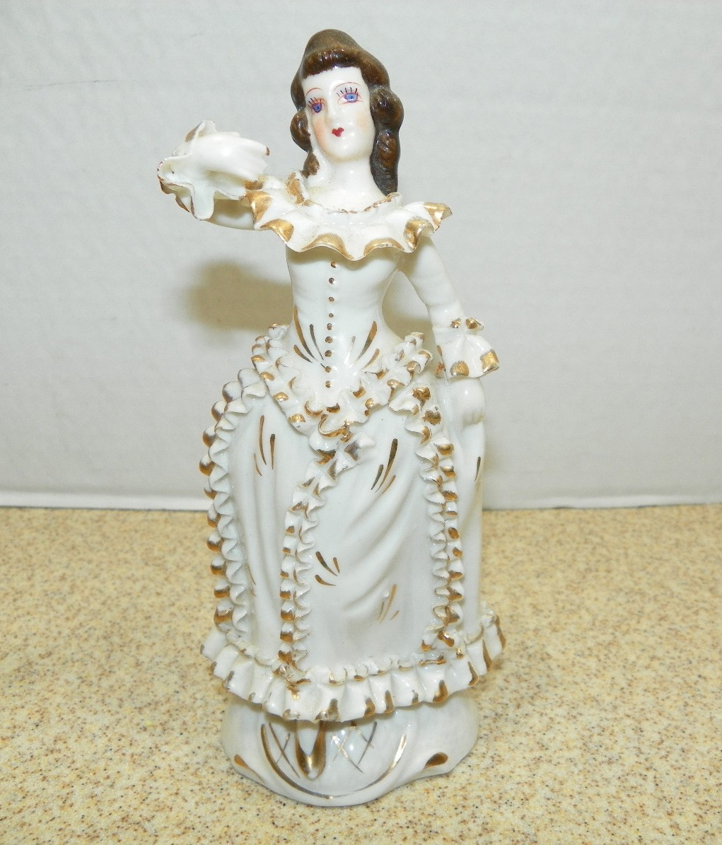 Vintage MOJAE Victorian Renaissance Woman with Frilly Gown 7 1/4″” Tall