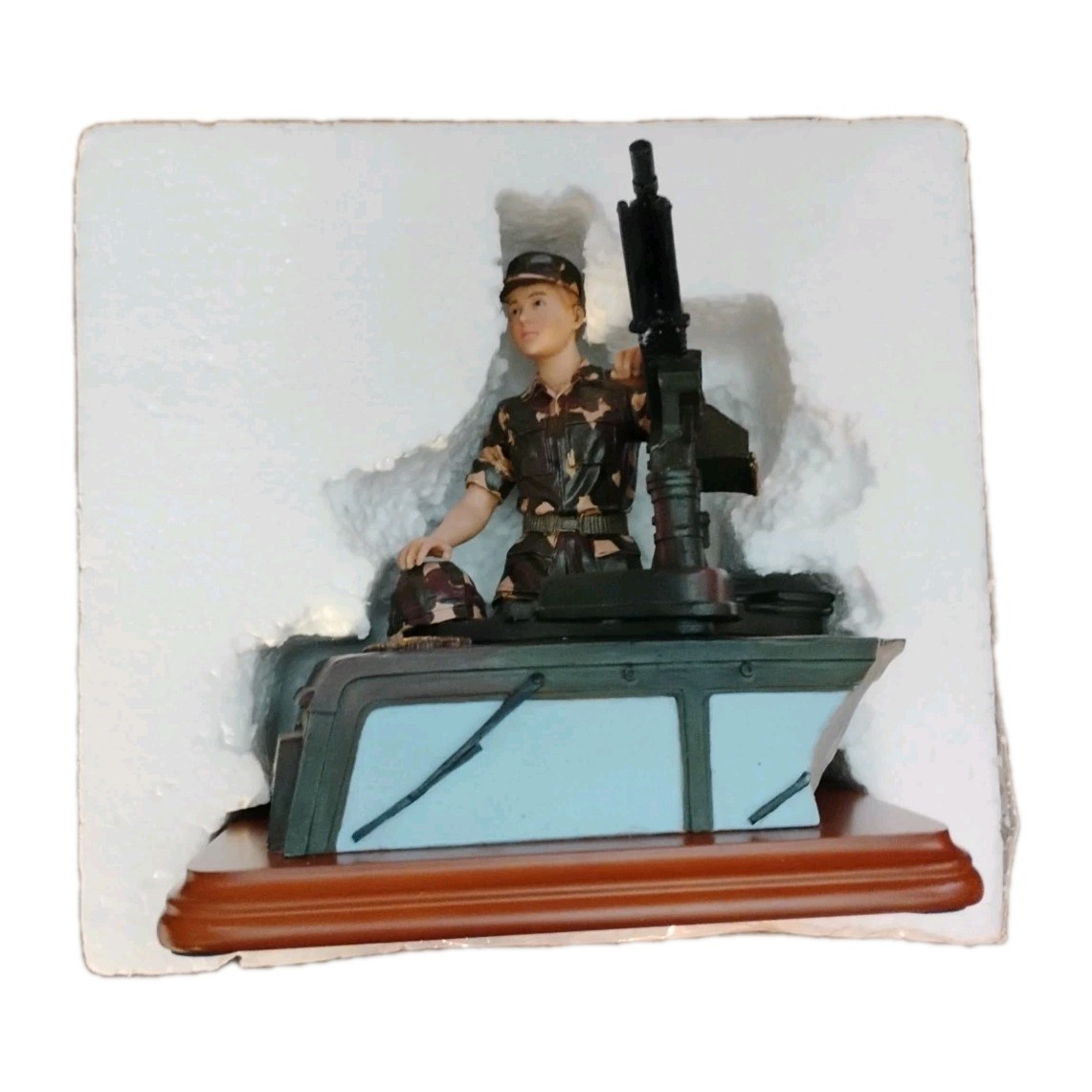 Vanmark Military Statue Bust Type Female Soldier, Humvee Detailed Modern NOS