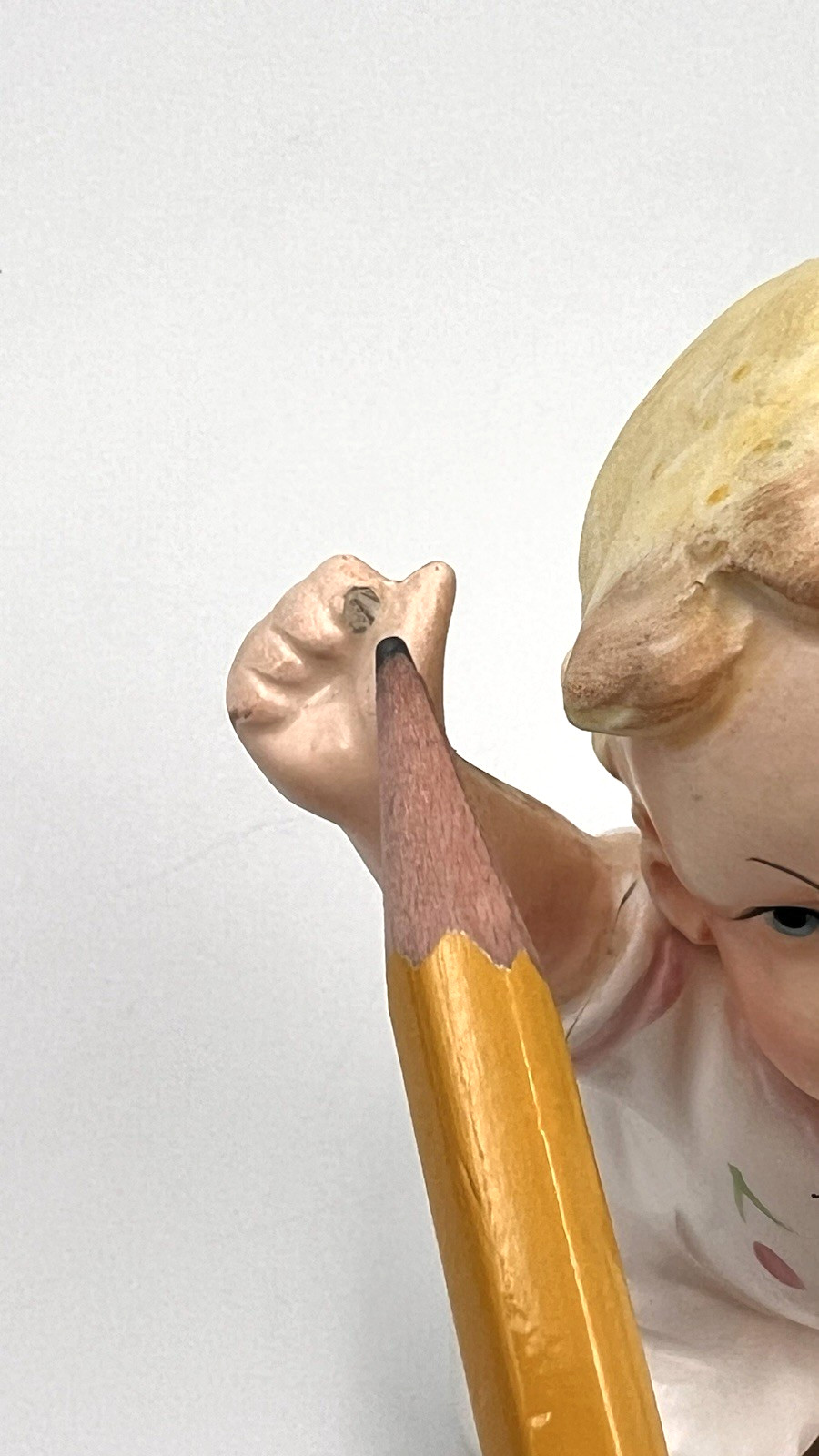 2 Vintage Porcelain Piano Baby Figurines Girl yawning, boy crying, Japan #296