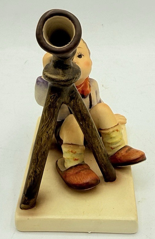 Vtg Hummel STAR GAZER #132 Porcelain Figurine Boy w/ Telescope TMK2 – 4.75″