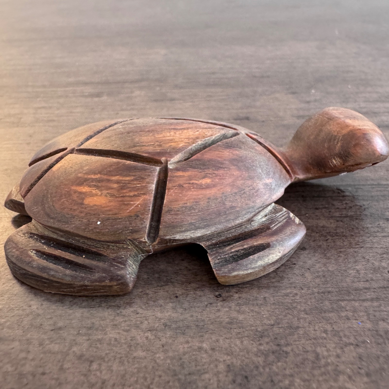 Vintage Small Teak Wood Hand Carved Folk Art Sea Turtle Figurine Collectible