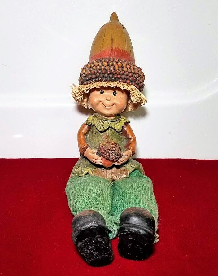 Collectable Acorn Sitting Elf Pixie Figurines Autumn Fall Holiday Decoration 7″