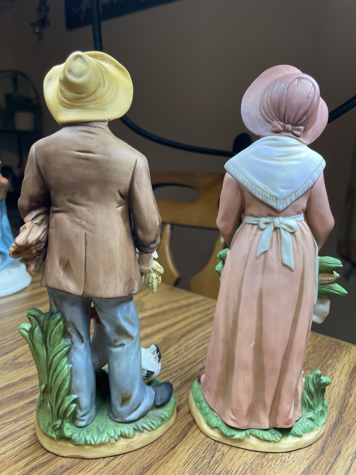 VTG Homeco #1477 Elderly Man & Woman Ducks Chickens Harvest Farm Country Decor