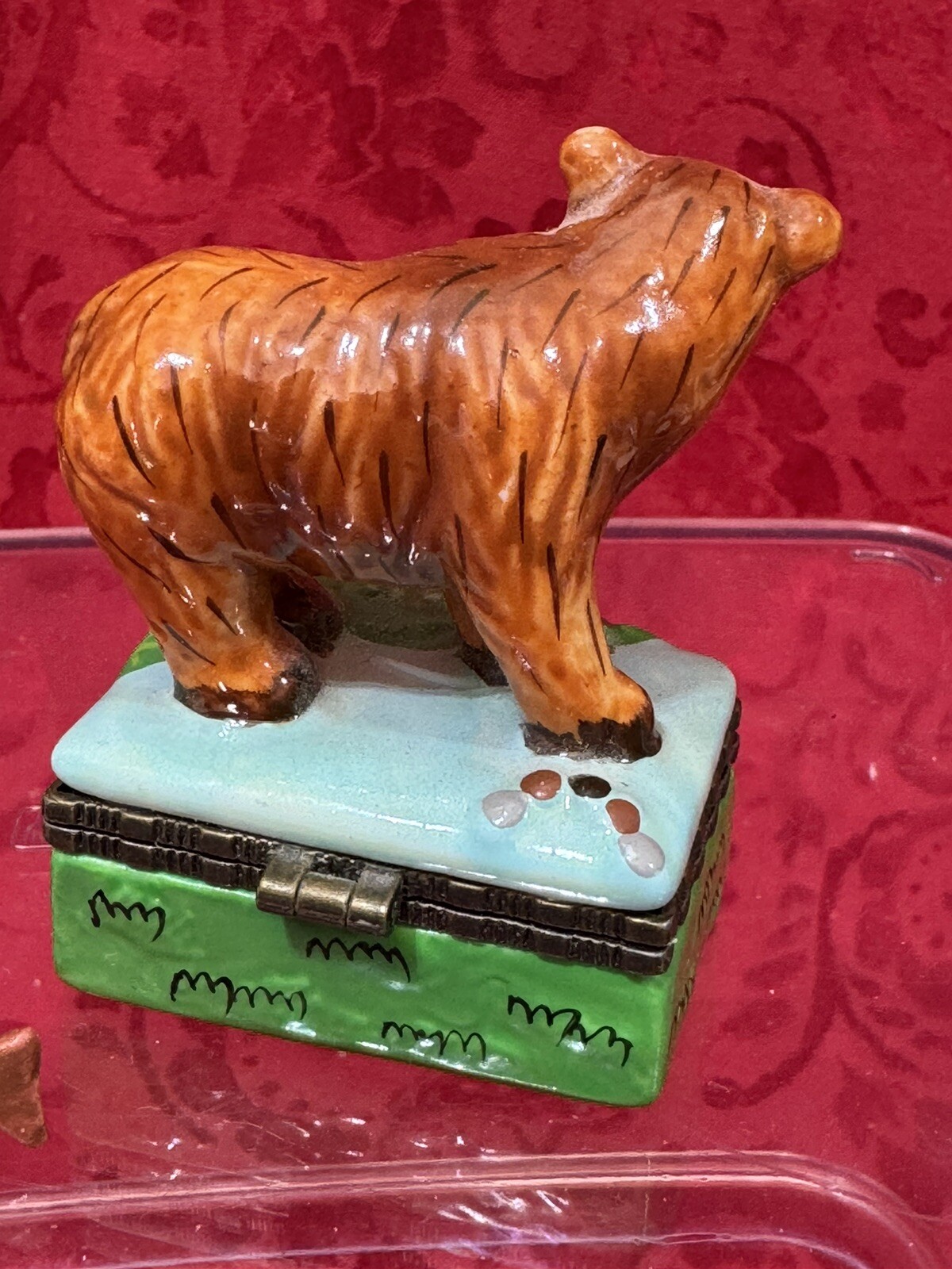 Hinged Trinket Box Porcelain Brown Bear Fishing In Stream Ex Condition W/fish