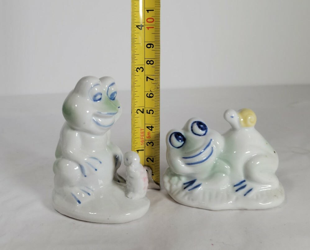 Pair Vintage Frog With Turtle And Snail Figurines