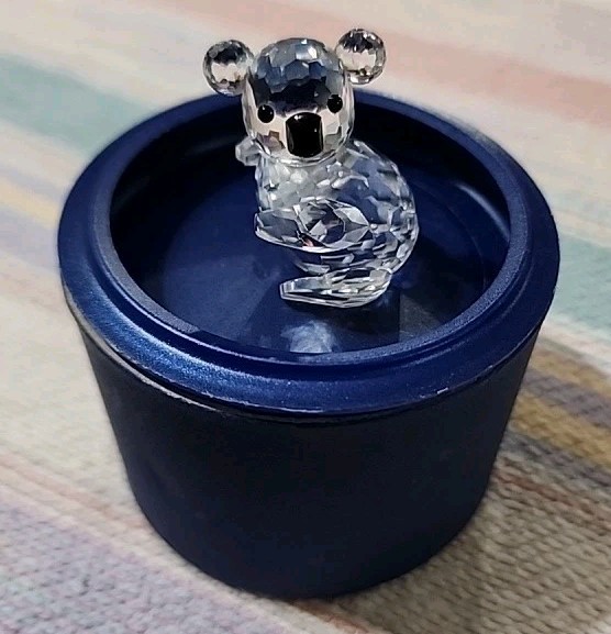 Swarovski Crystal Left Facing Koala Bear Figurine Clear in Original Box Miniatur