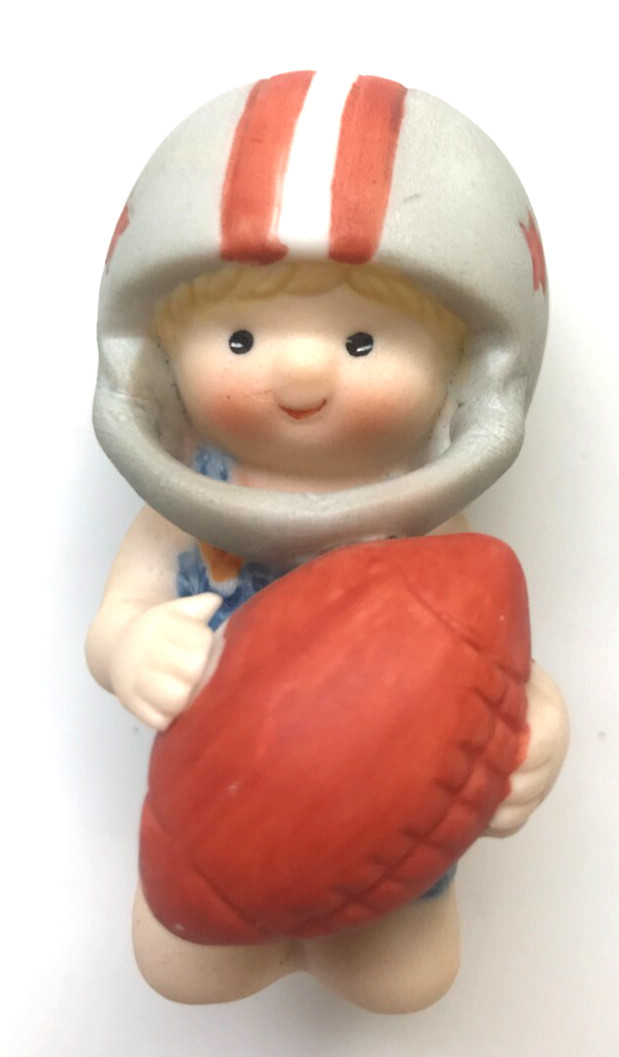 1982 ENESCO COUNTRY COUSINS SMALL FIGURINE FOOTBALL PLAYER