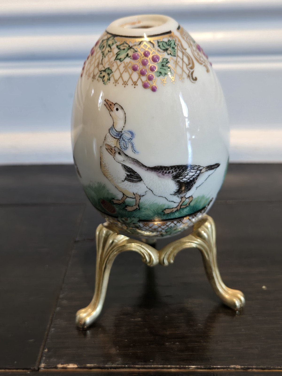 Lenox~China Treasures Collection~Goose Egg ~Brass Stand ~USA Made 1996 Easter