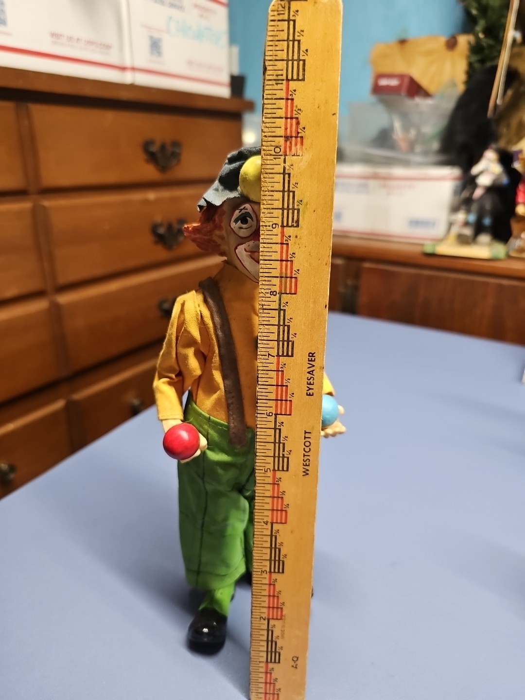 Vintage Figurine Circus Clown With Balls Resin w/ Fabric Overlay 10.25″ tall