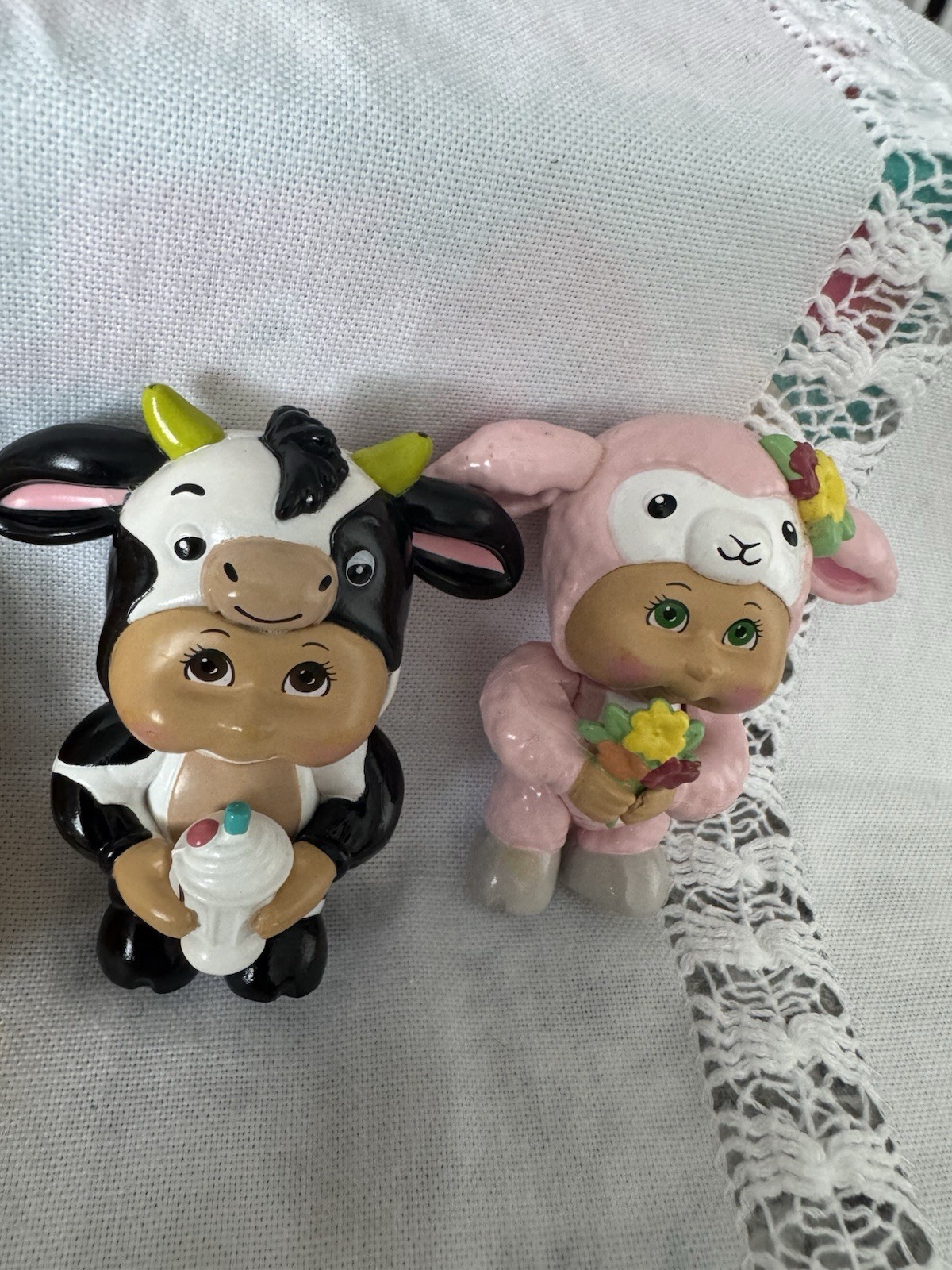 Jazwares, LLC Set of 6 Animal Costume Figurines Plastic 2021 Multicolor