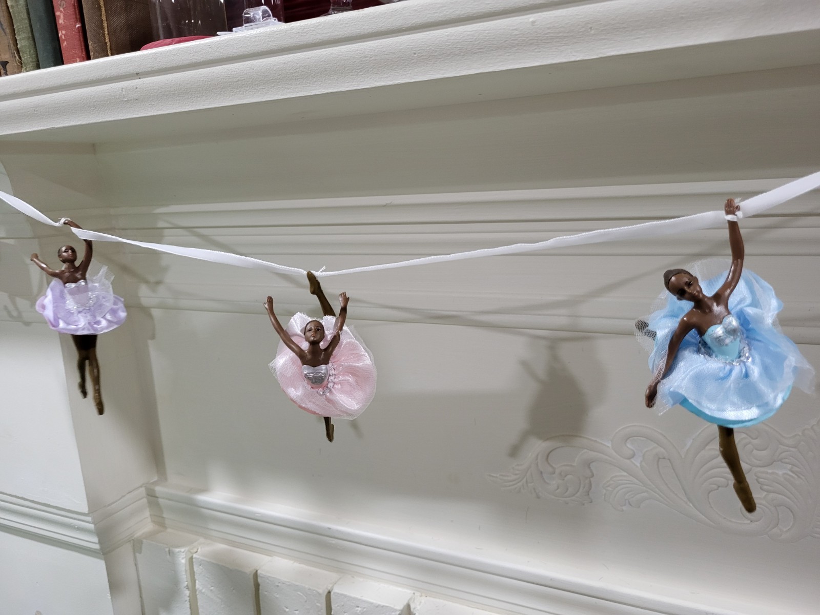 Set of 3 Multicolor Ballerina Figurines Plastic Fabric Decorative Carvings