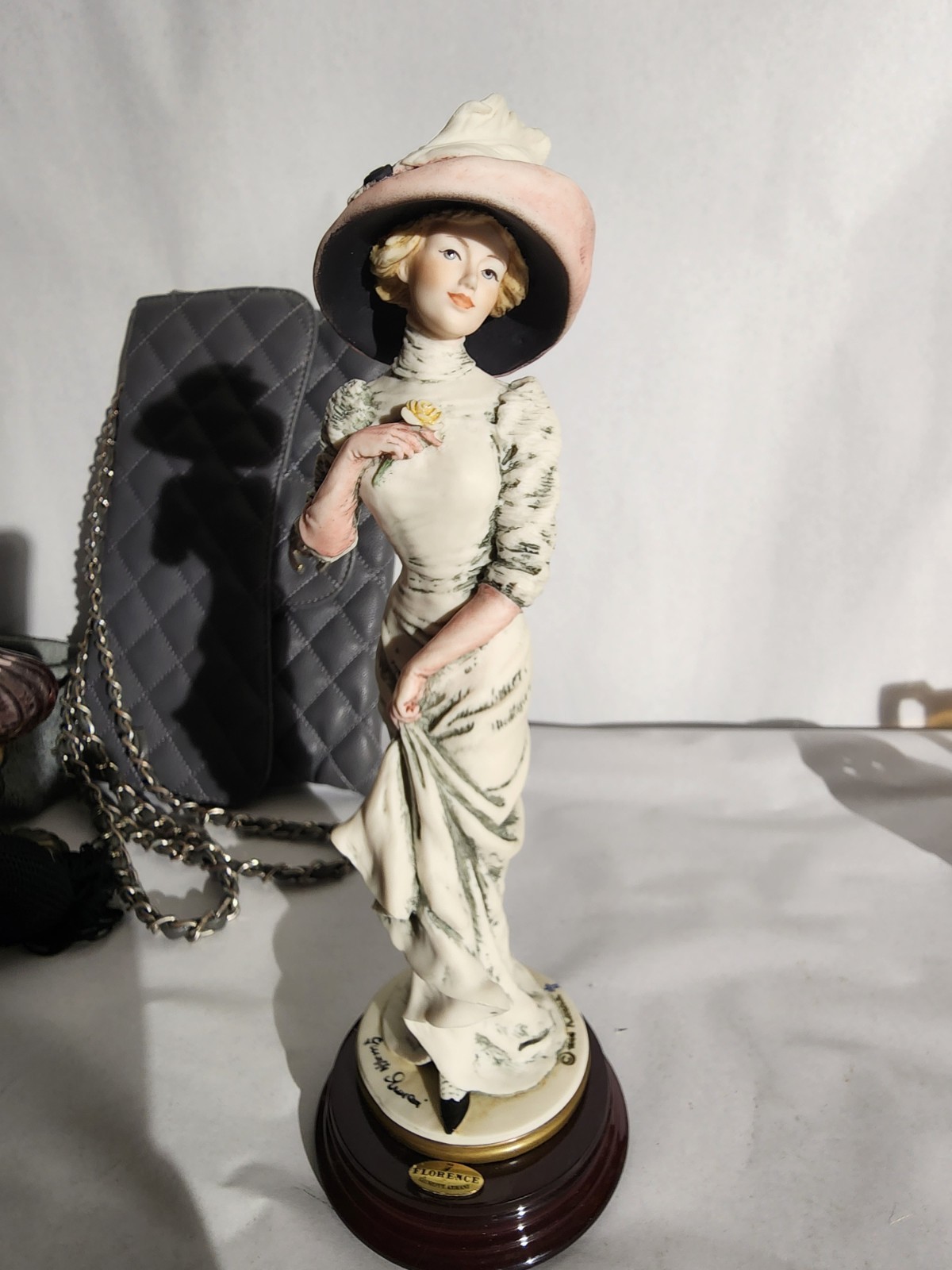 Giuseppe Armani Figurine Capodimonte Alice Statue Florence Porcelain Décor 0718C