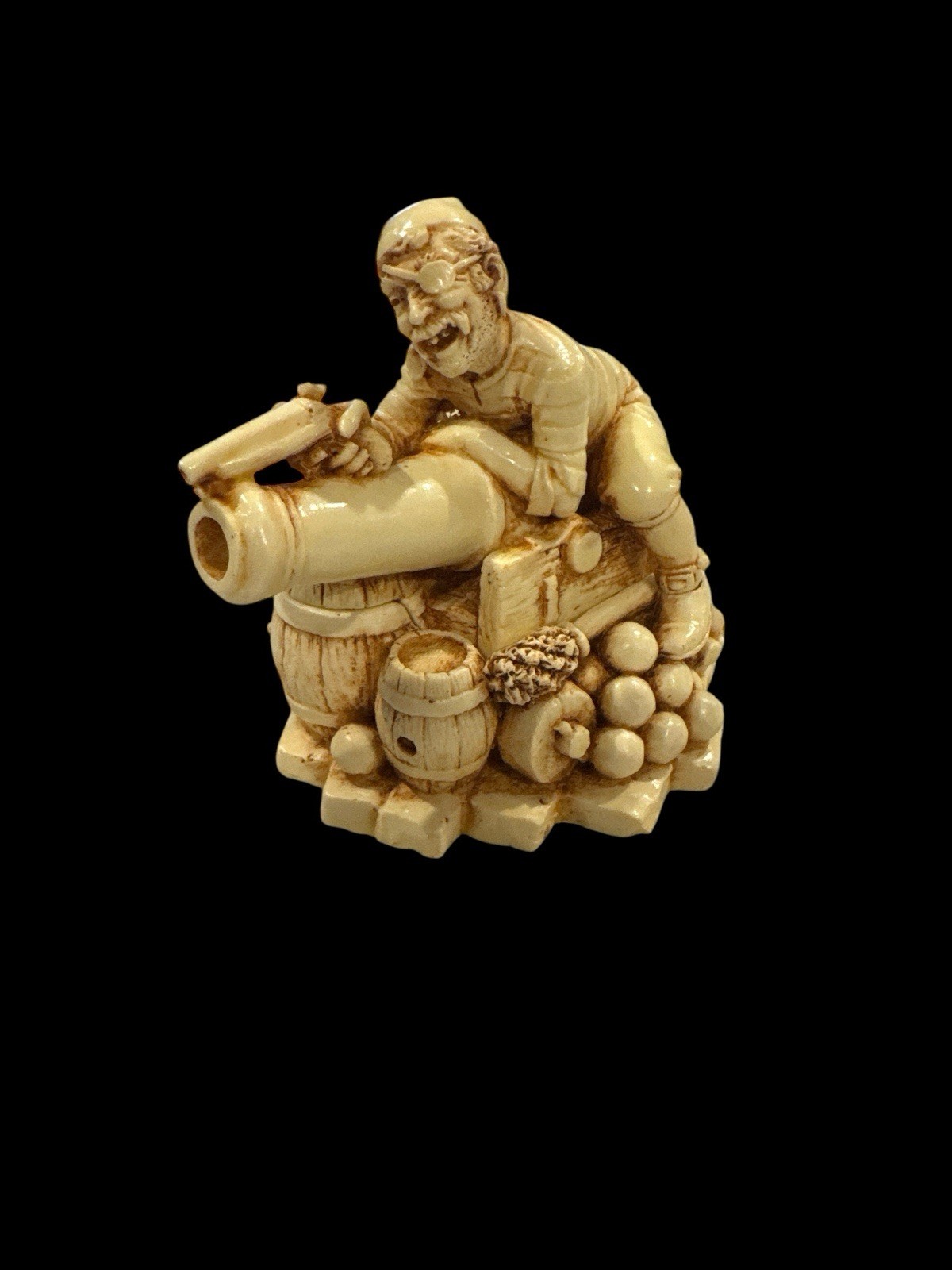 Castagna Pirate Treasure Chest Figurine #0973 Alabaster Resin