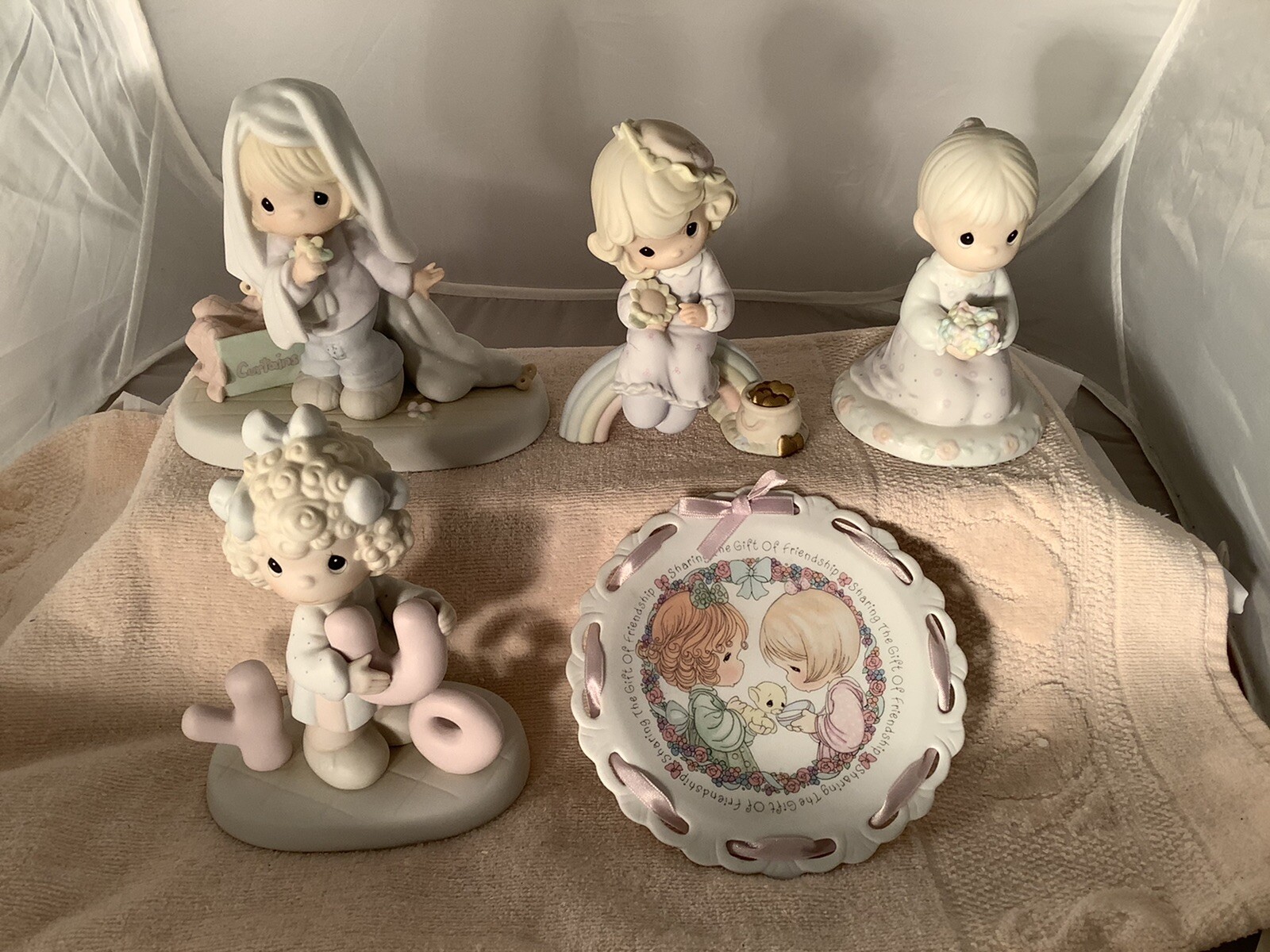 Lot Five 5 Precious Moments Figurines No Box Or Paper Work