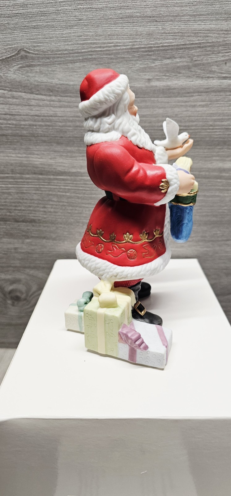 LENOX 2000 annual SANTA CLAUS sculpture Figurine NEW