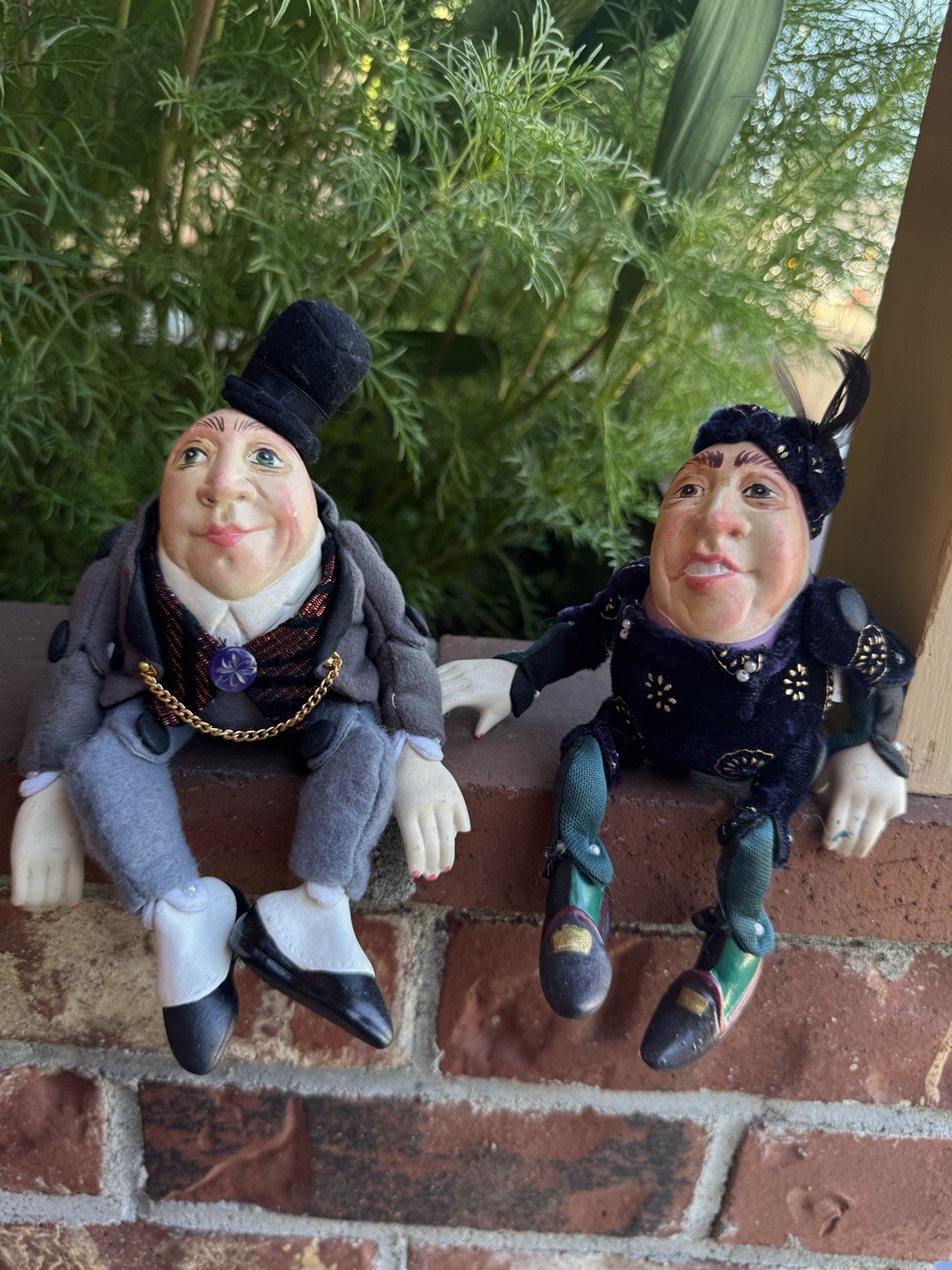 Vintage Humpty Dumpty Shelf Sitter Dolls Pair Hand Painted Made In Thailand