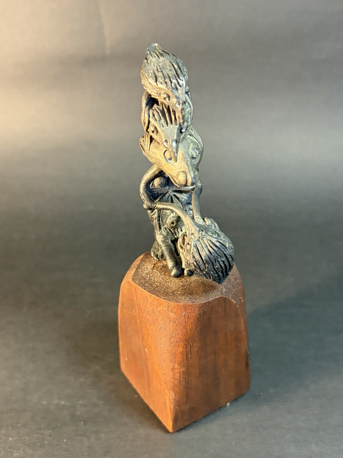 Unusual Sculpture Totem 5.25” Tall Metal On Wood Base Kiwi Birds & Figure
