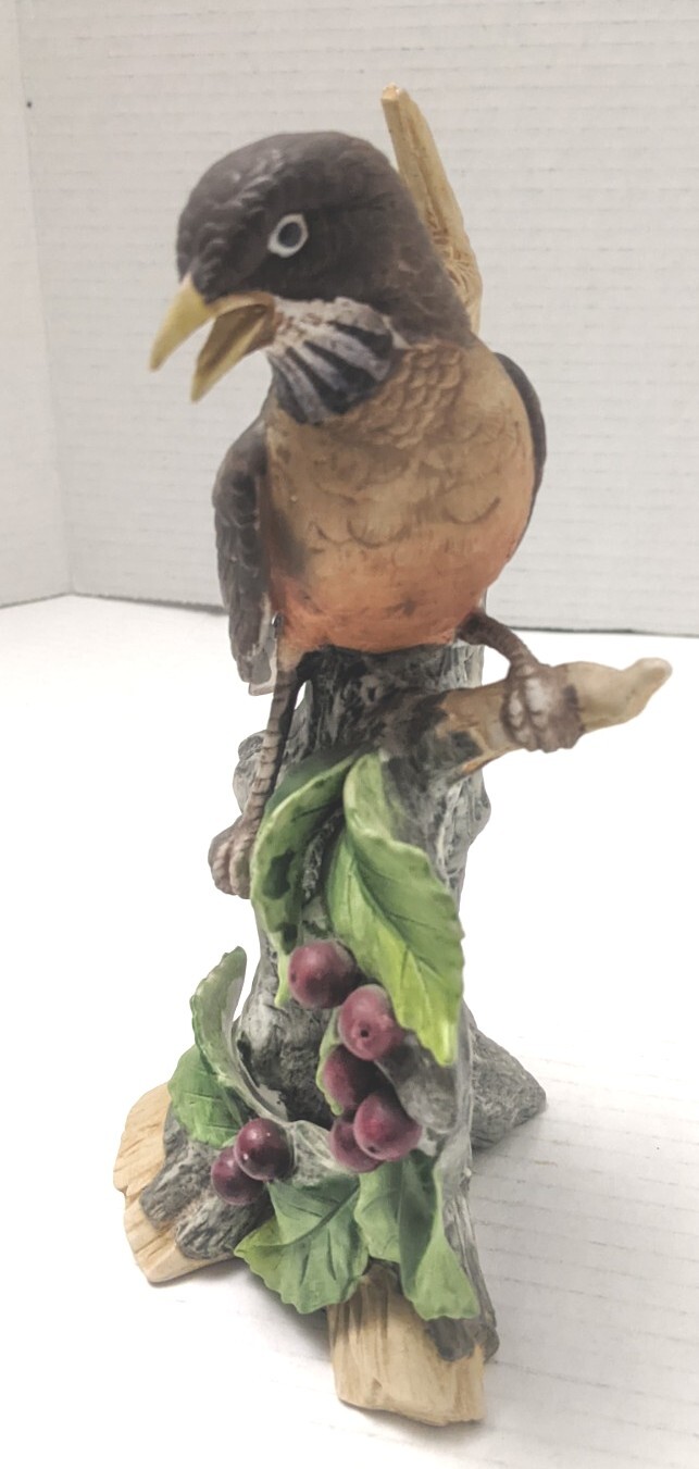 Ethan Allen American Robin on Wild Cherry Branch Porcelain Bird Figurine 3222