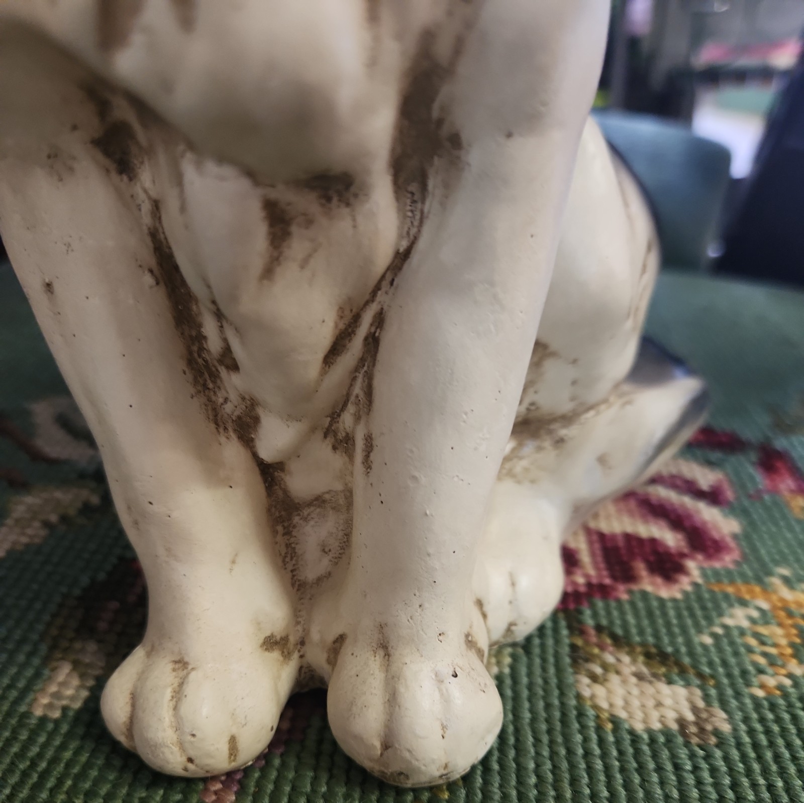 SPRINGER SPANIEL BLACK/BROWN/CREAM FIGURINE 8.5 “IN TALL 5.5 IN WIDE BROWN EYES
