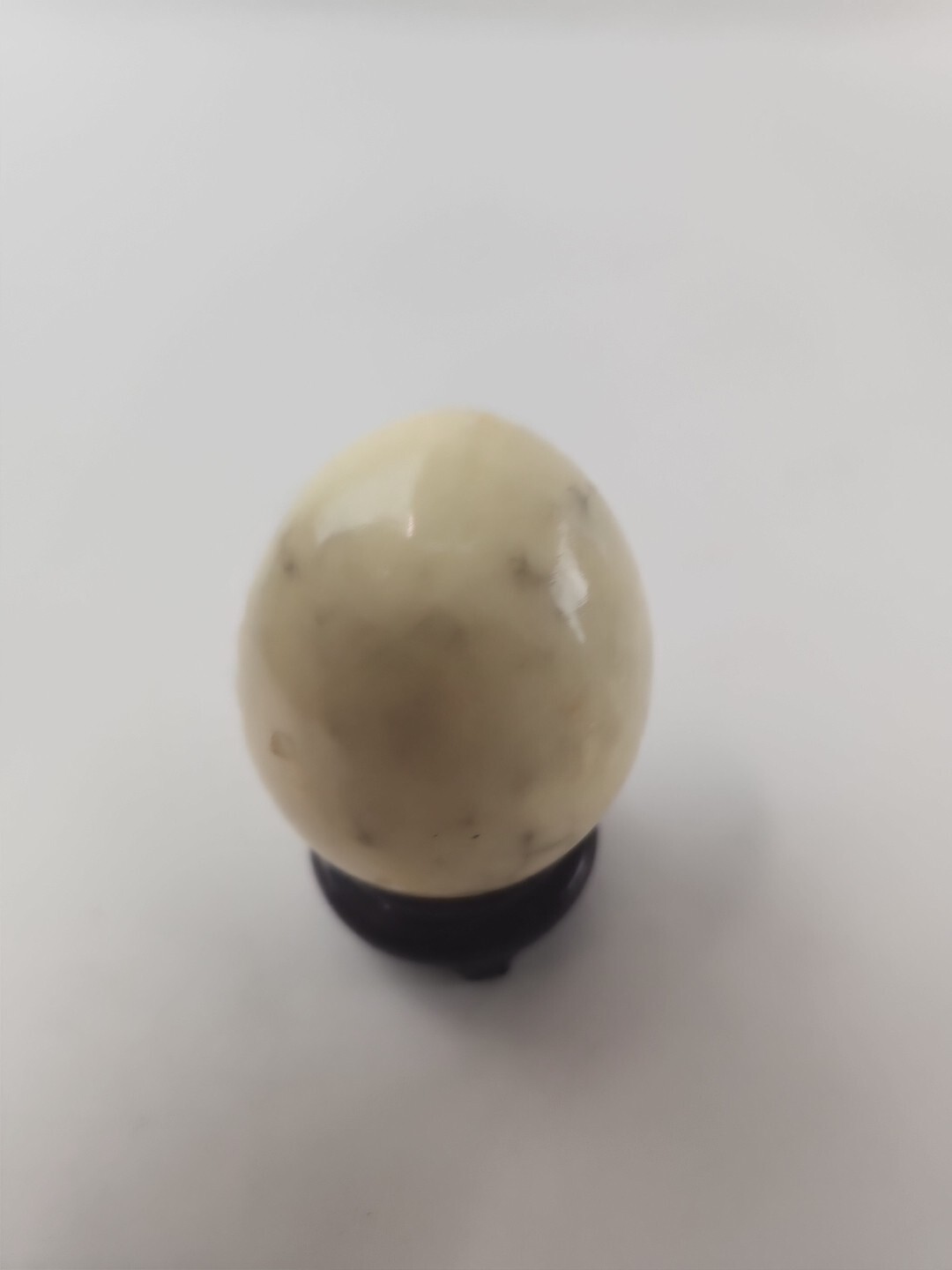 Genuine Alabaster Yell Porcelain Egg 2.5″ Tall Hand Carved, Stand Not Included.