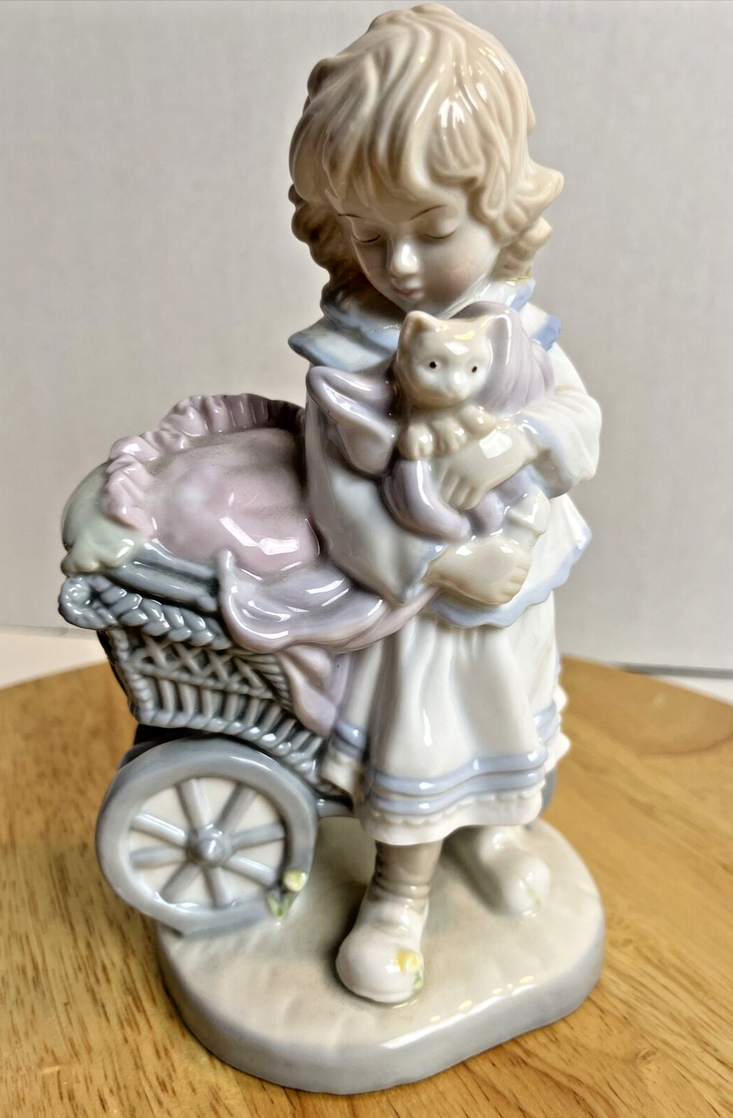 Girl with Kitten Porcelain Figurine DOLFI Original Lisi Martin Signed Italy RARE