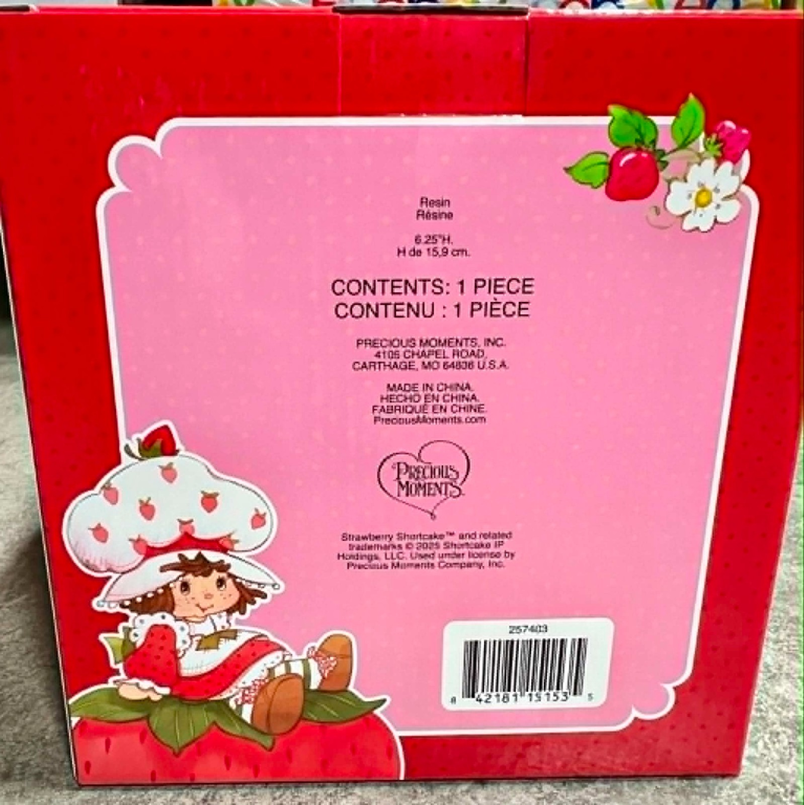 ❦ New PRECIOUS MOMENTS Figurine STRAWBERRY SHORTCAKE Custard Cat House Bank Pink